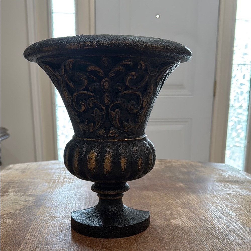 Home Interiors & Gifts Elegant Black Decorative Vase